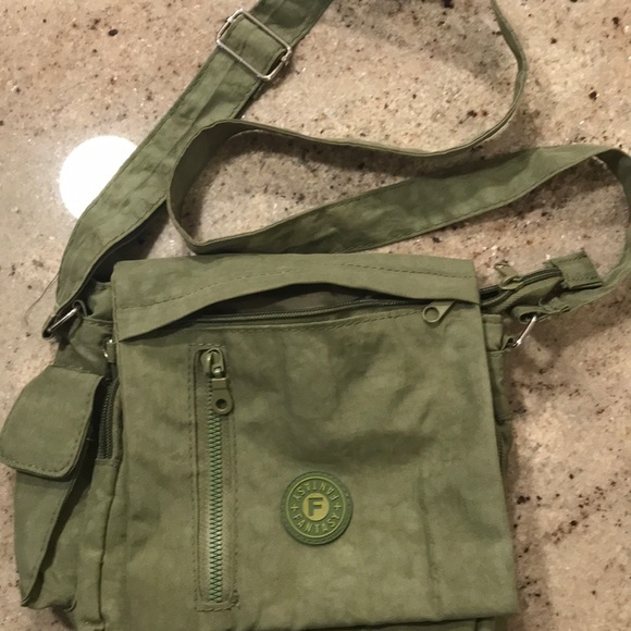 Cross body bag - Picture 1 of 7